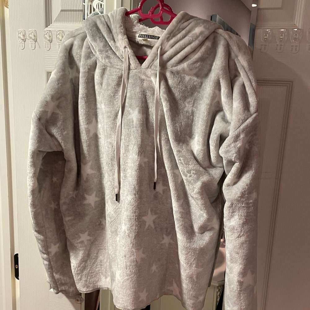 PJ SALVAGE fuzzy GRAY STAR SWEATSHIRT
